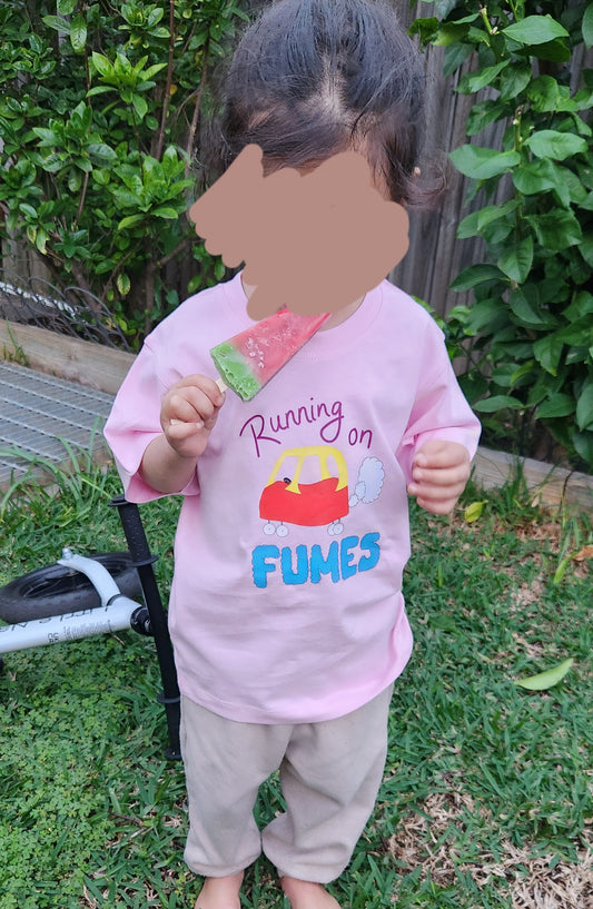 'Running On Fumes' Kids Regular T-Shirt